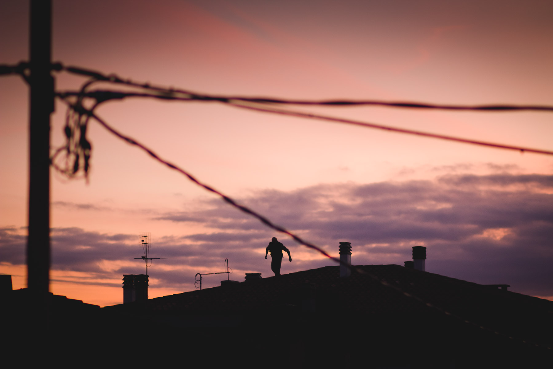 146 · Man on roof
Click to view previous post