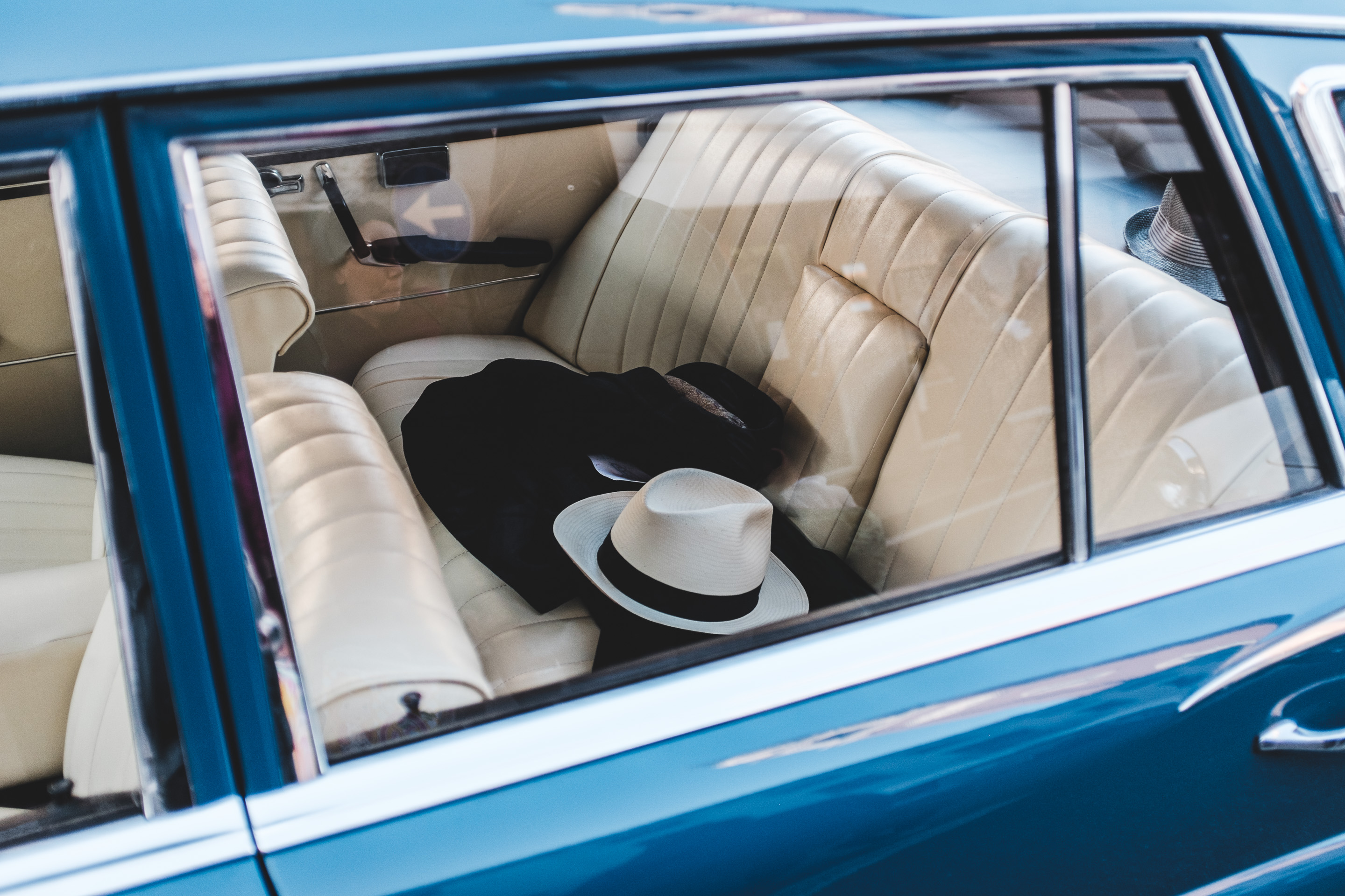 265 · Blue car
Click to view previous post