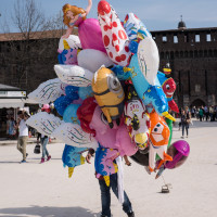 278 · Balloon man