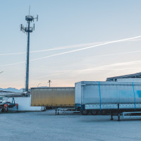 305 · Trailer parking lot
