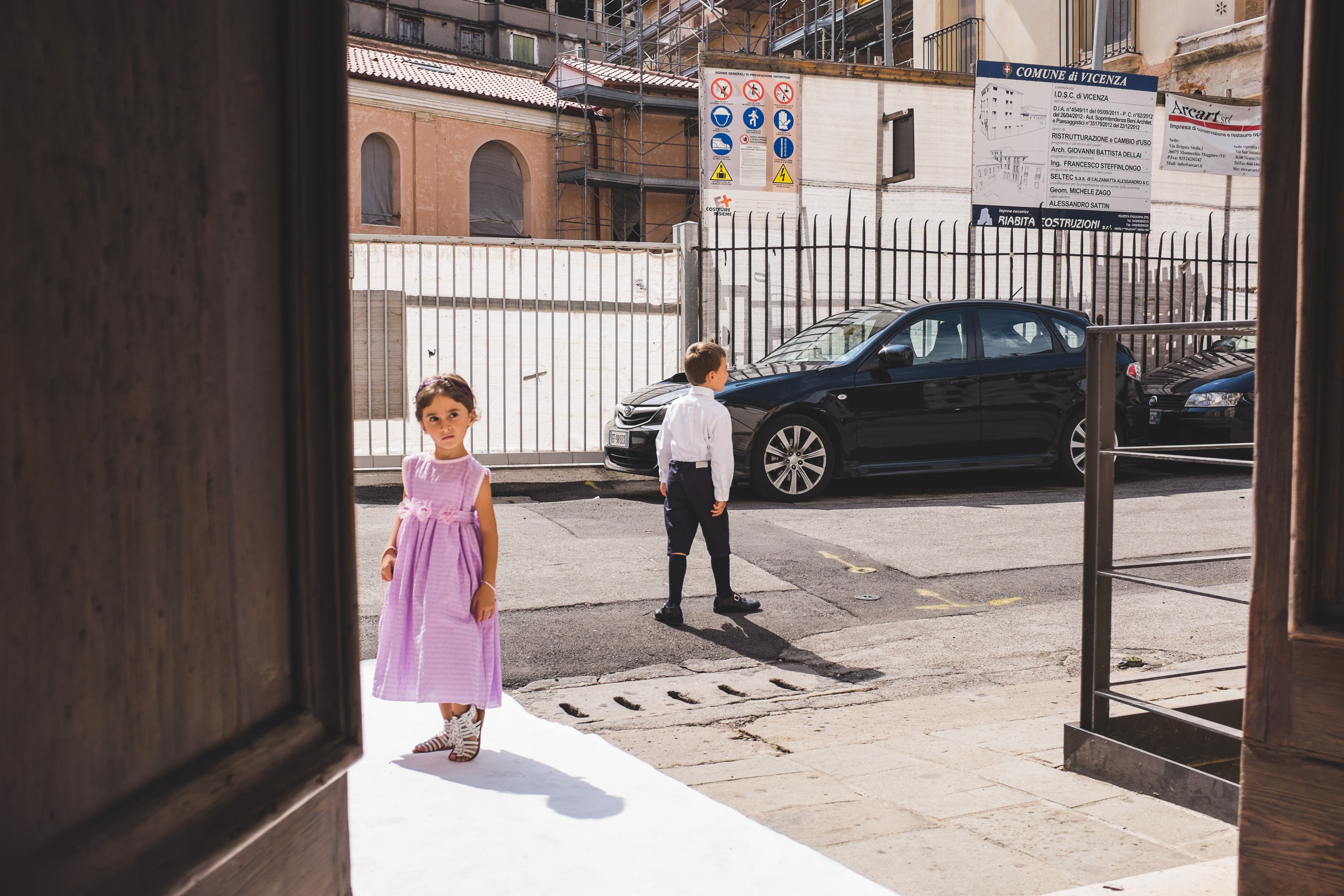 327 · Kids at a wedding
Click to view previous post