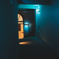 350 · Blue room